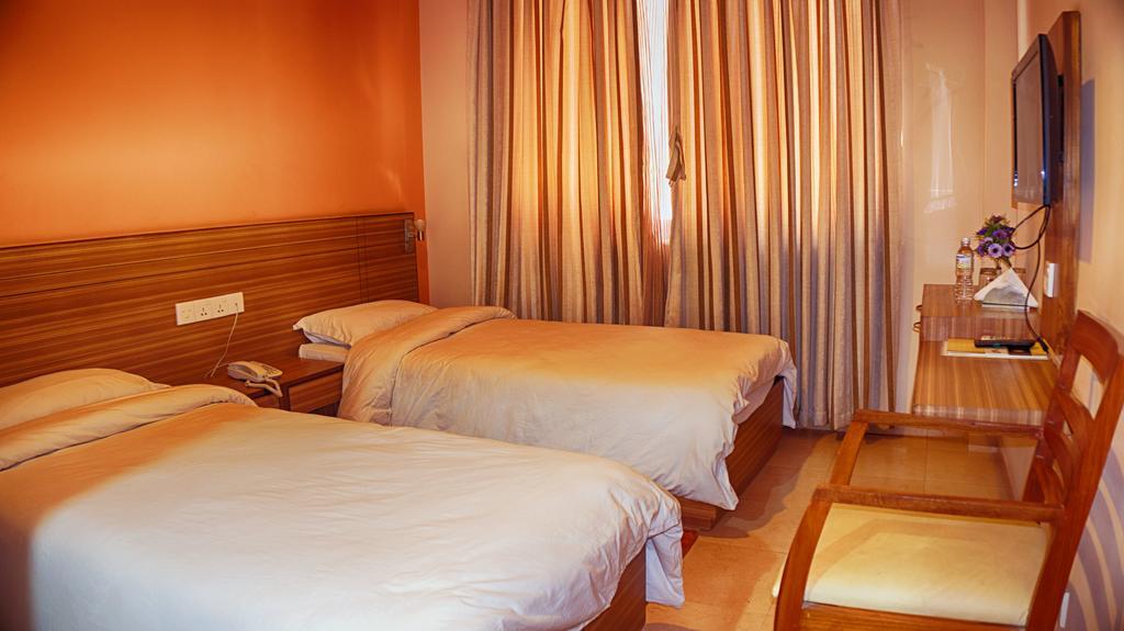 Aryal International Hotel Catmandu Exterior foto