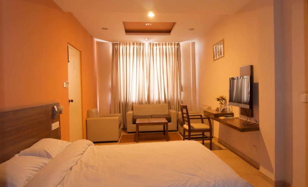 Aryal International Hotel Catmandu Quarto foto