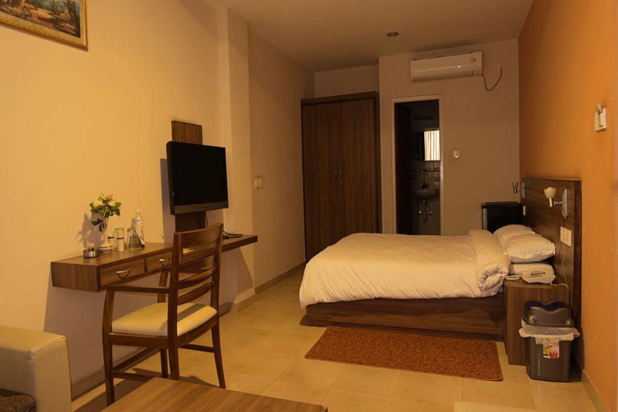 Aryal International Hotel Catmandu Exterior foto