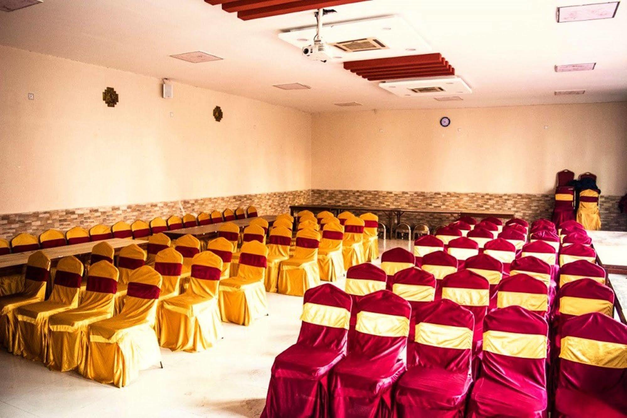 Aryal International Hotel Catmandu Exterior foto